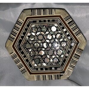 Egyptian Inlaid Mother of Pearl Hexagonal Handmade Jewelry  Box 6.75" X‎ 2.25"